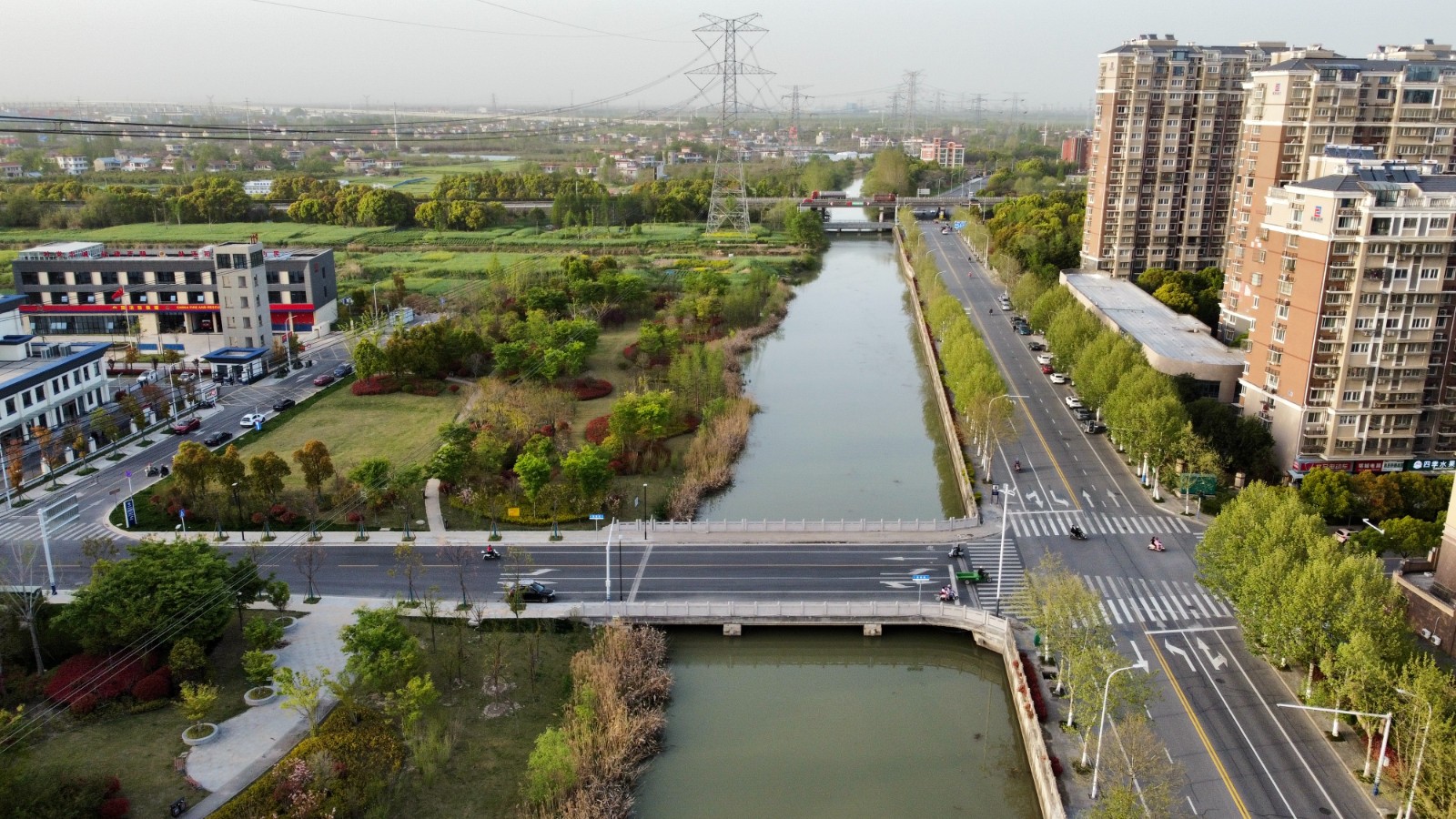 5.刘陈河旁消防救援站和派出所.JPG